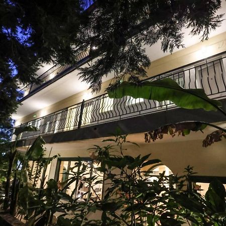 Spanos Apartments Anna'S Lodge 폴리크로노 외부 사진