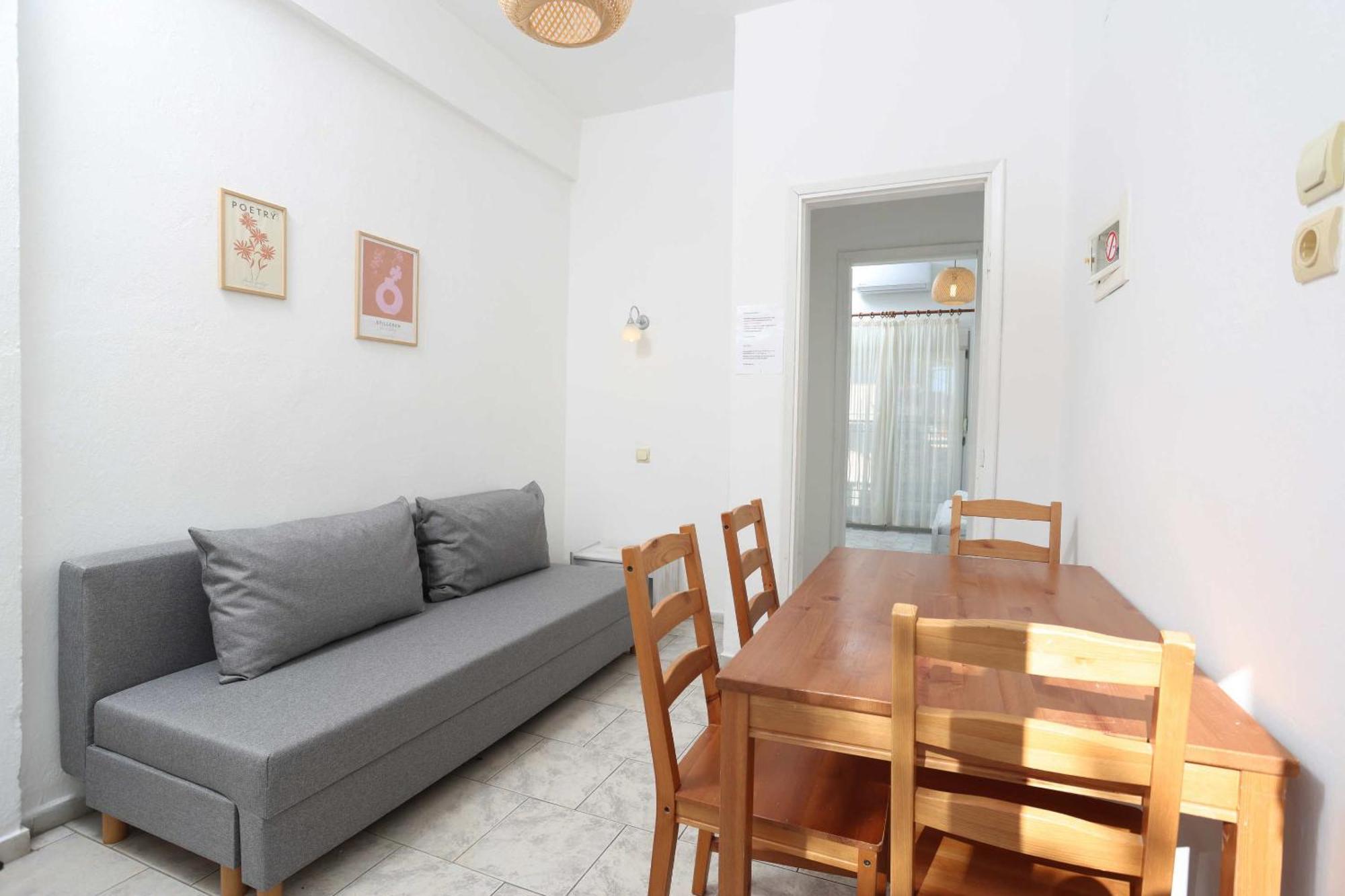 Spanos Apartments Anna'S Lodge 폴리크로노 외부 사진